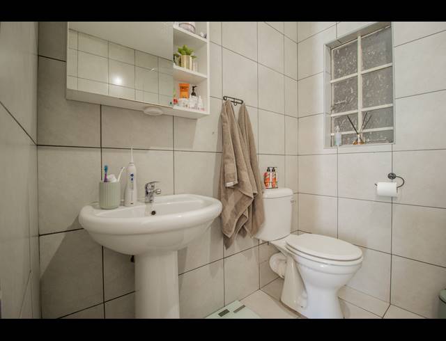 2 BEDROOM SECTIONAL TITLE FOR SALE IN BRAKPAN NORTH